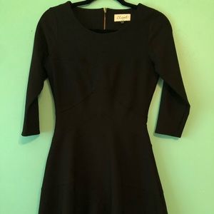 Gorgeous black sleeved dress evening dress